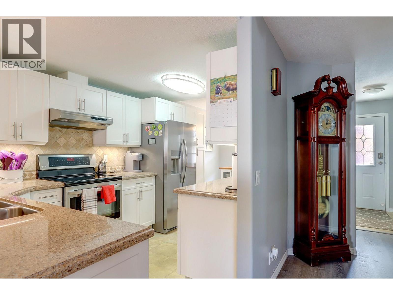 2395 Pleasant Valley Road Unit# 8, Armstrong