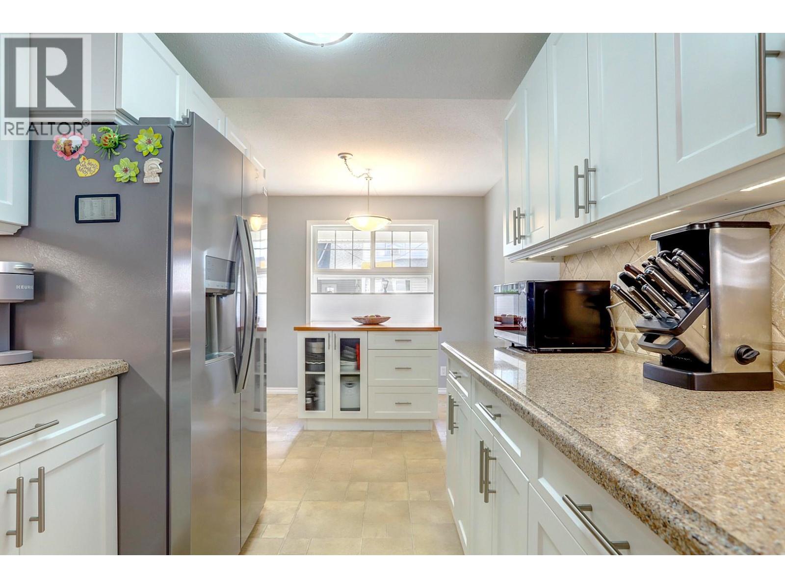 2395 Pleasant Valley Road Unit# 8, Armstrong