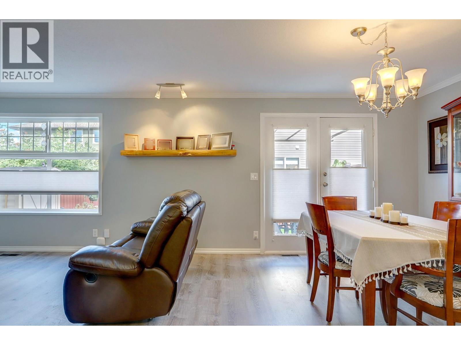 2395 Pleasant Valley Road Unit# 8, Armstrong