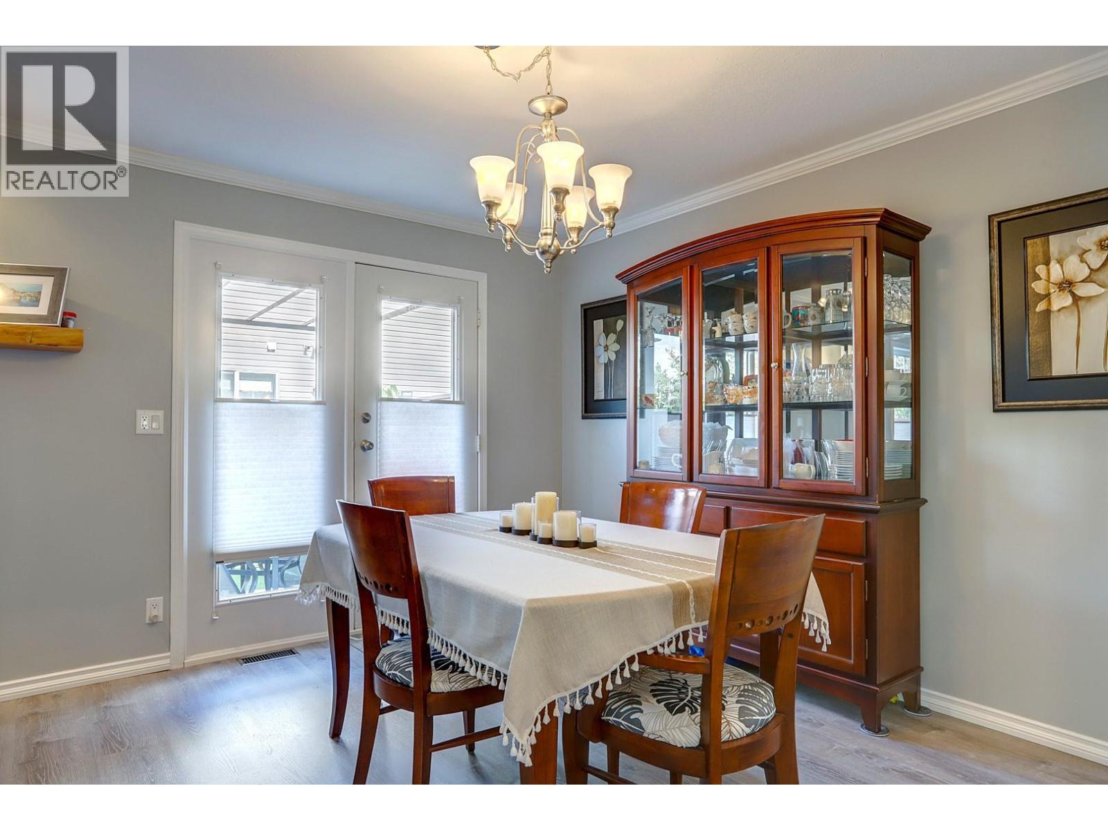 2395 Pleasant Valley Road Unit# 8, Armstrong