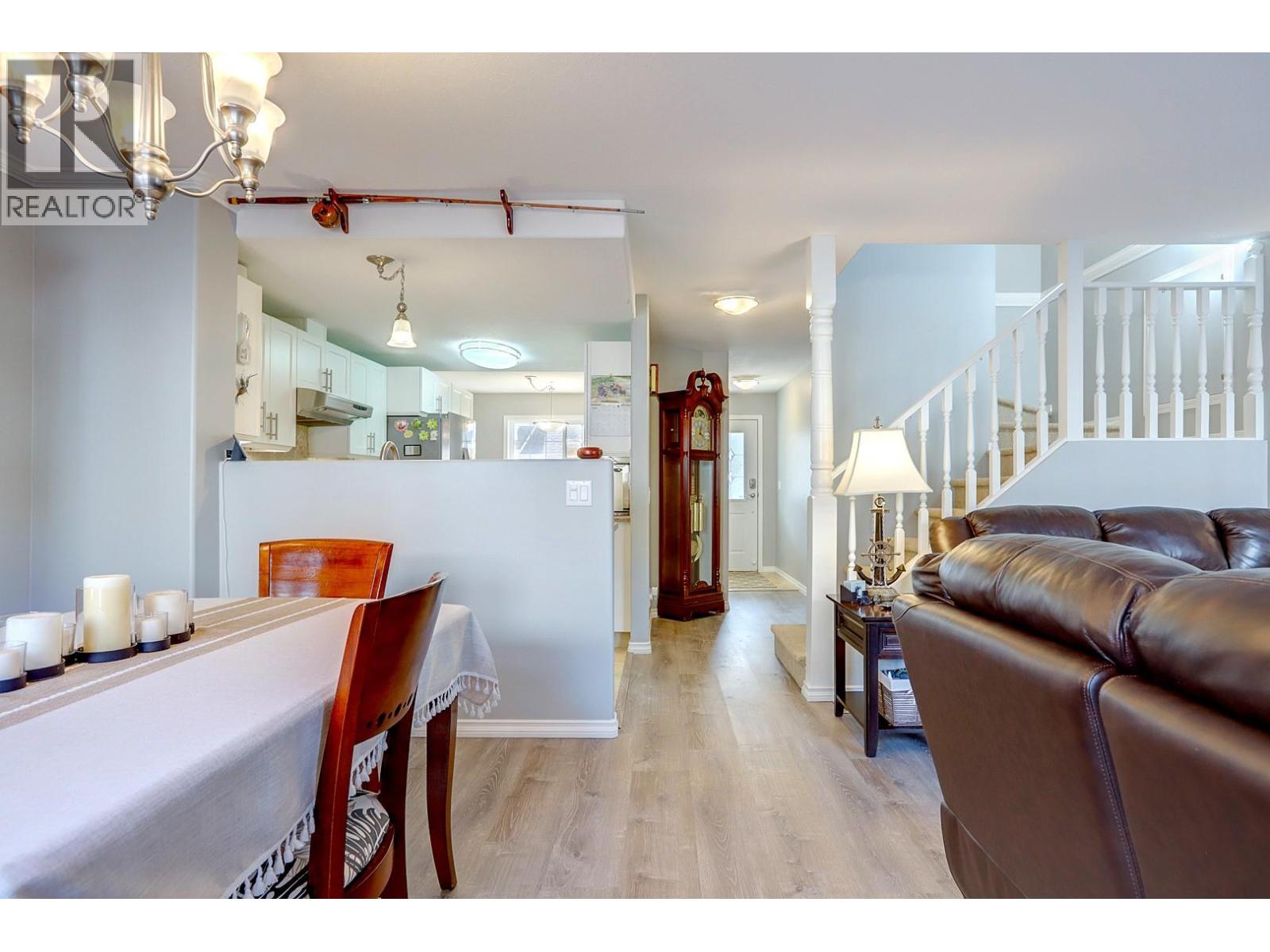 2395 Pleasant Valley Road Unit# 8, Armstrong