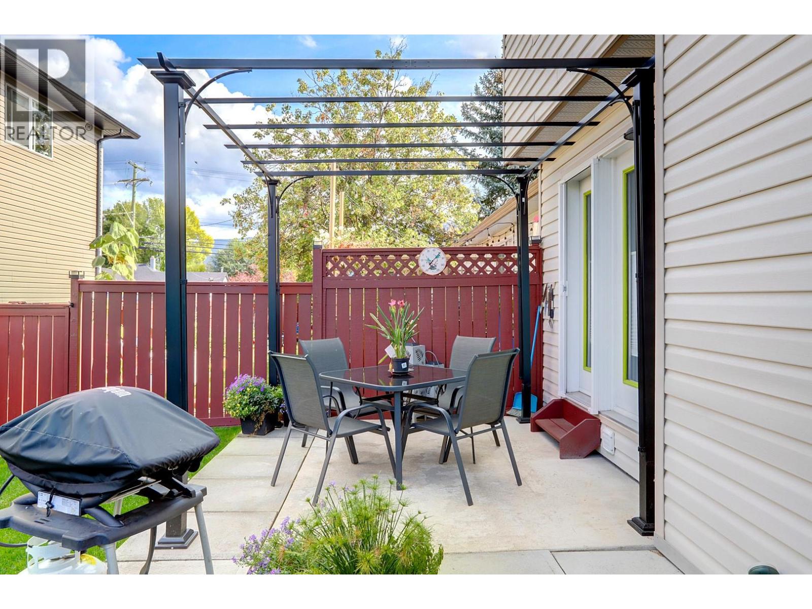 2395 Pleasant Valley Road Unit# 8, Armstrong