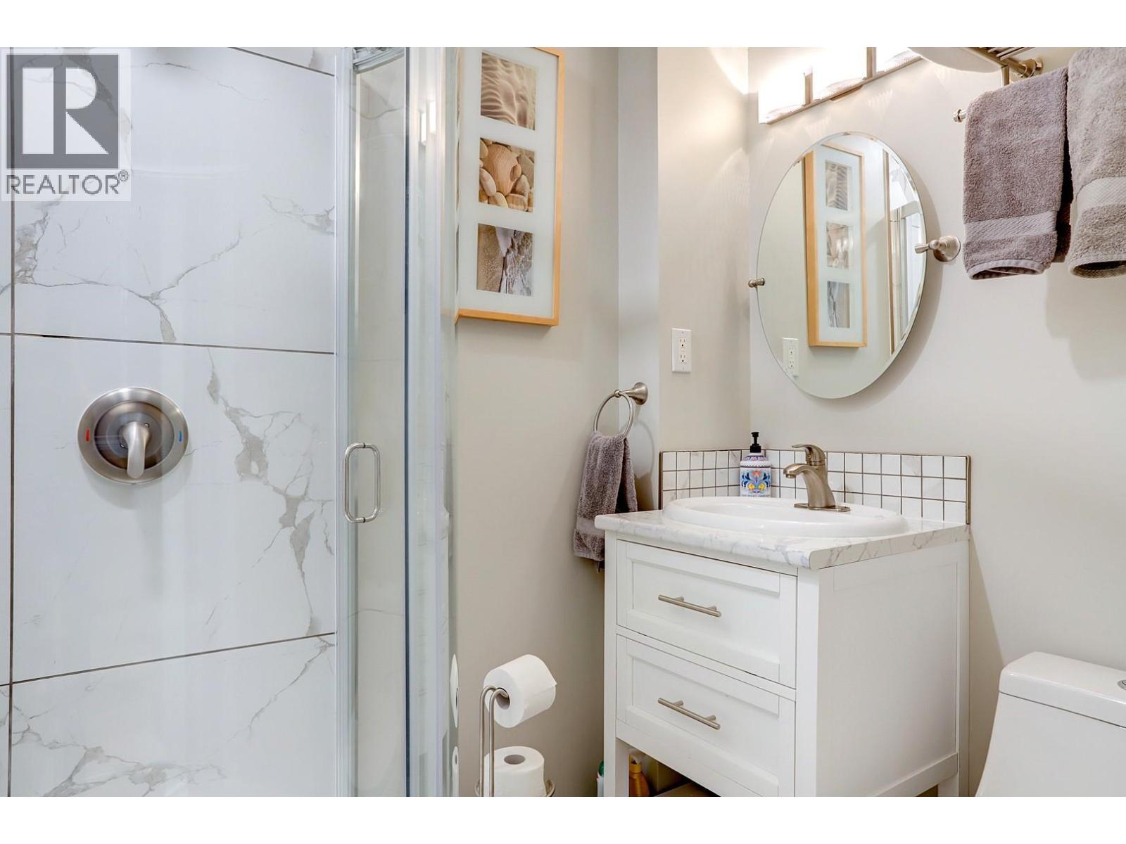 2395 Pleasant Valley Road Unit# 8, Armstrong