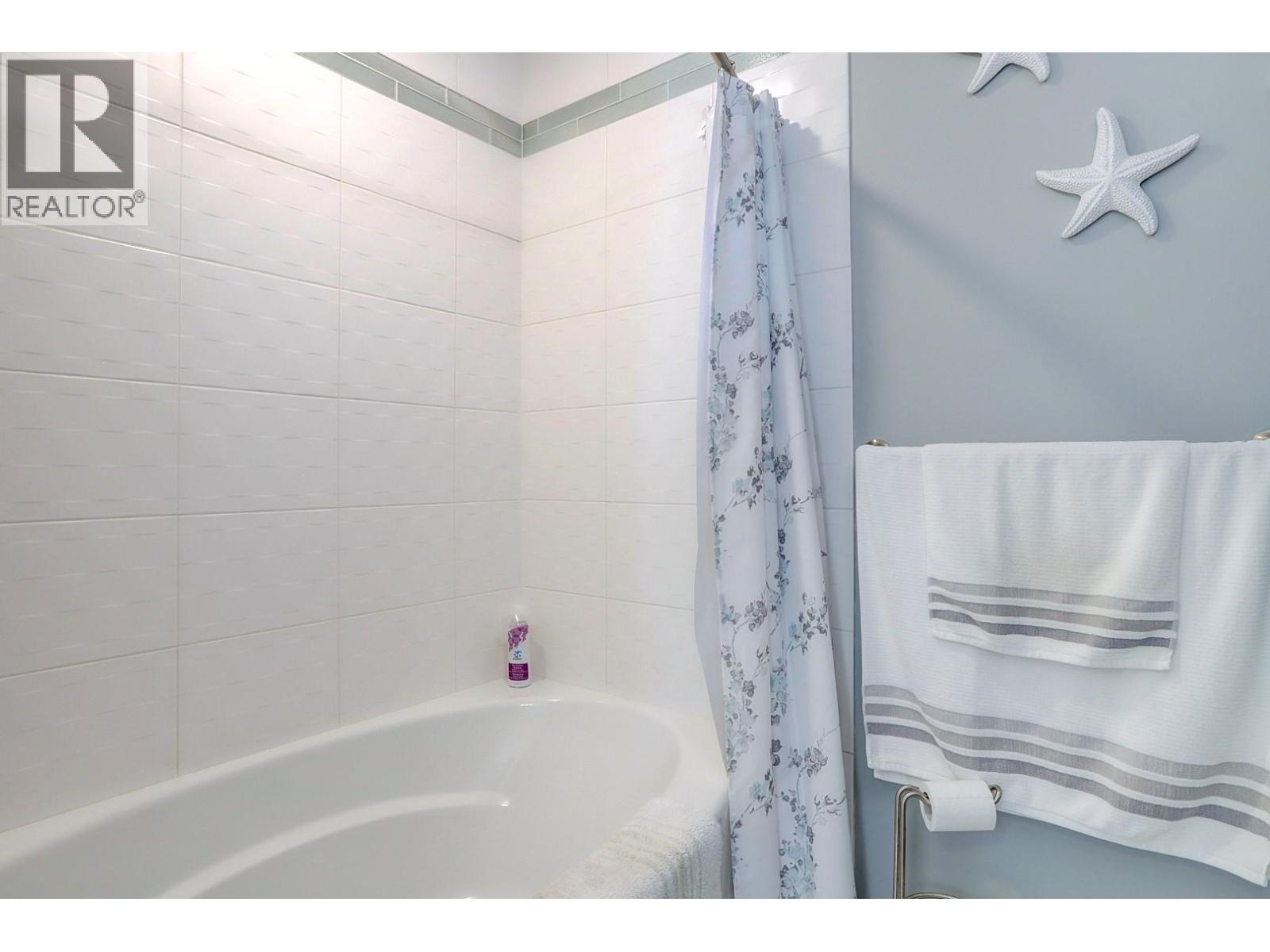 2395 Pleasant Valley Road Unit# 8, Armstrong