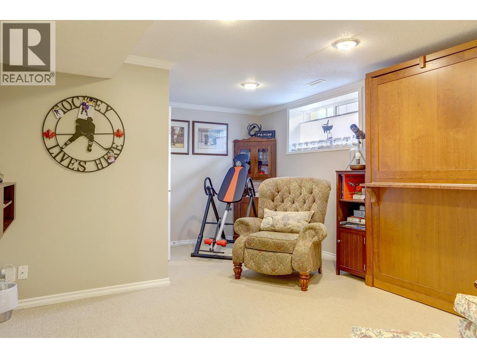 2395 Pleasant Valley Road Unit# 8, Armstrong