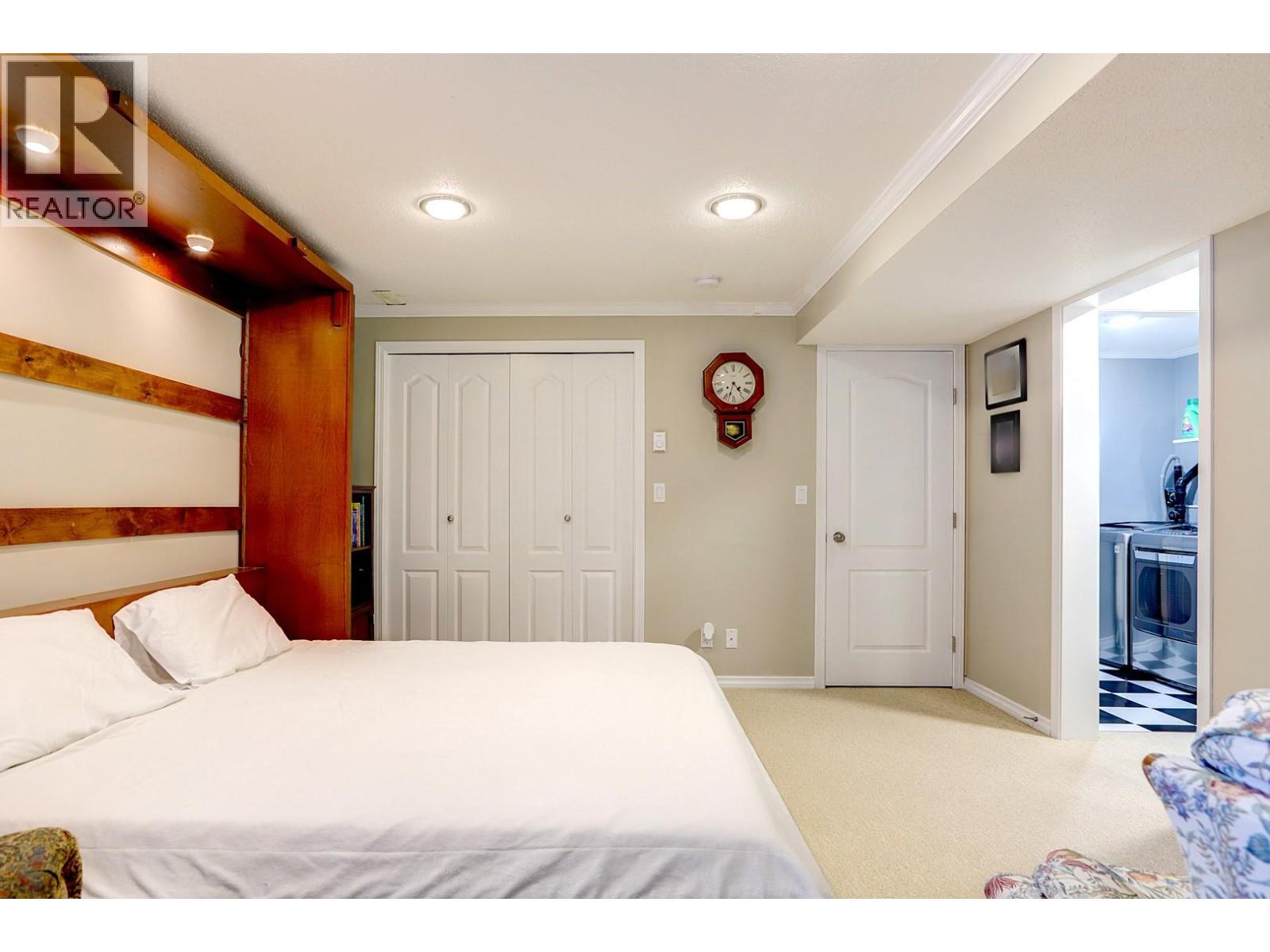 2395 Pleasant Valley Road Unit# 8, Armstrong