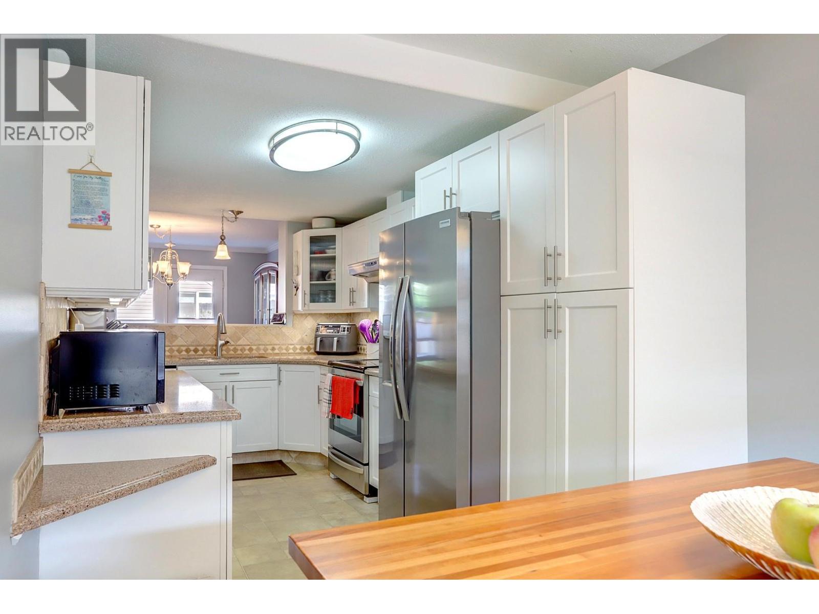 2395 Pleasant Valley Road Unit# 8, Armstrong