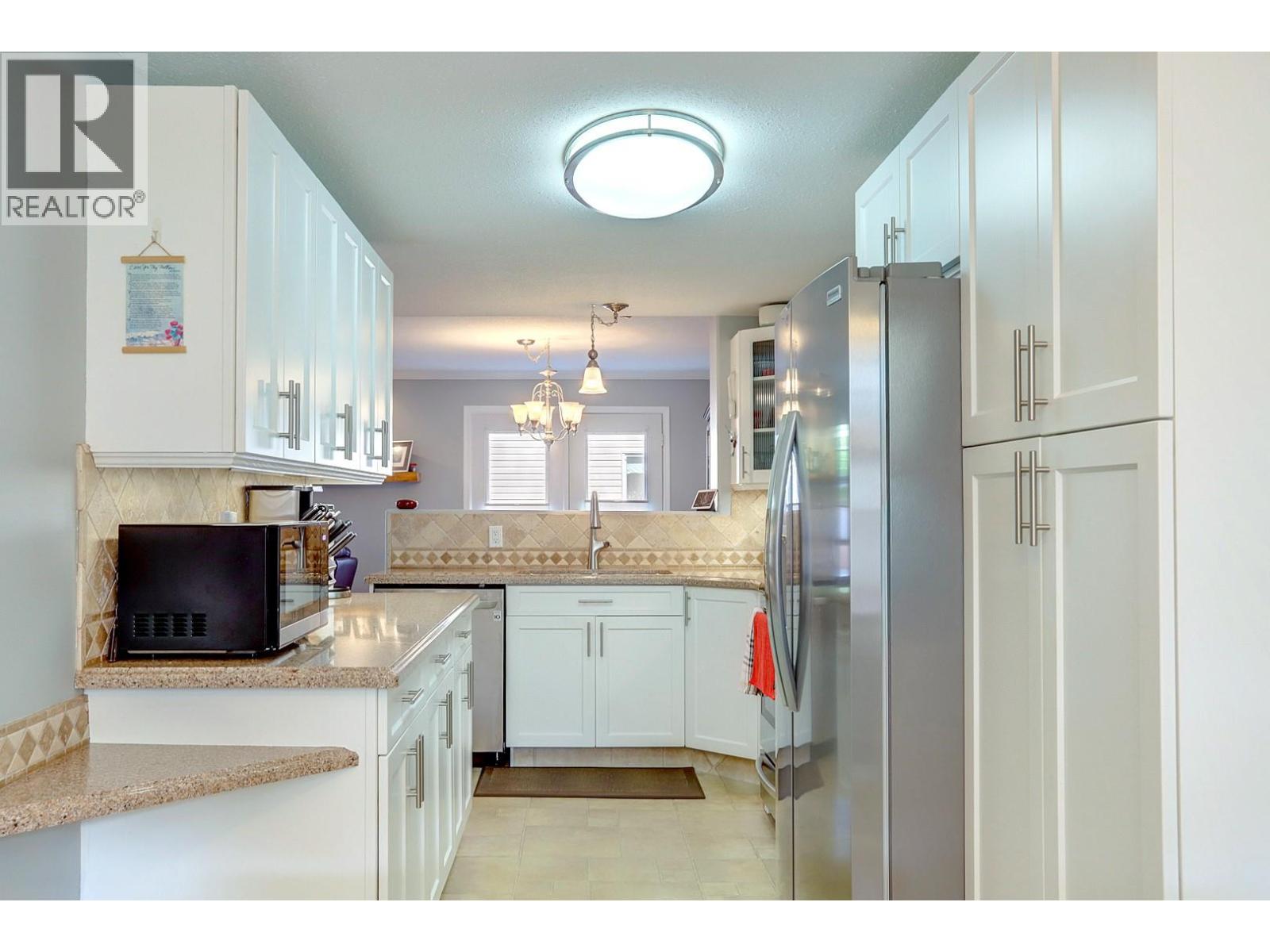 2395 Pleasant Valley Road Unit# 8, Armstrong