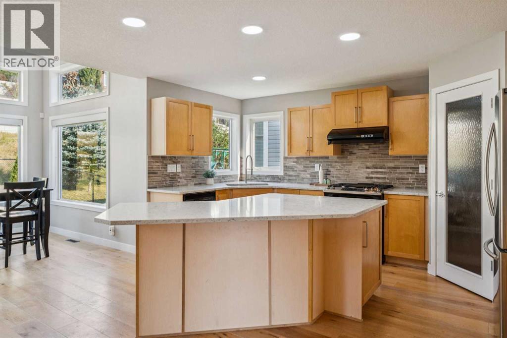 Single Family House for Sale in  Springbank Way SW Springbank Hill Calgary 