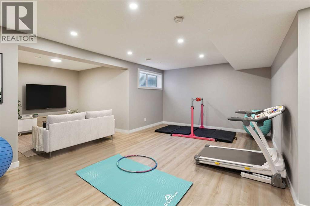 Single Family House for Sale in  Springbank Way SW Springbank Hill Calgary 