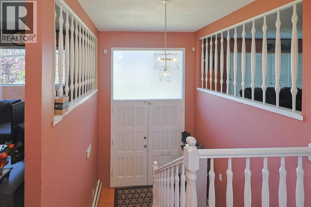 7310 GLADSTONE STREET - Photo 4 of 17, Vancouver, British Columbia