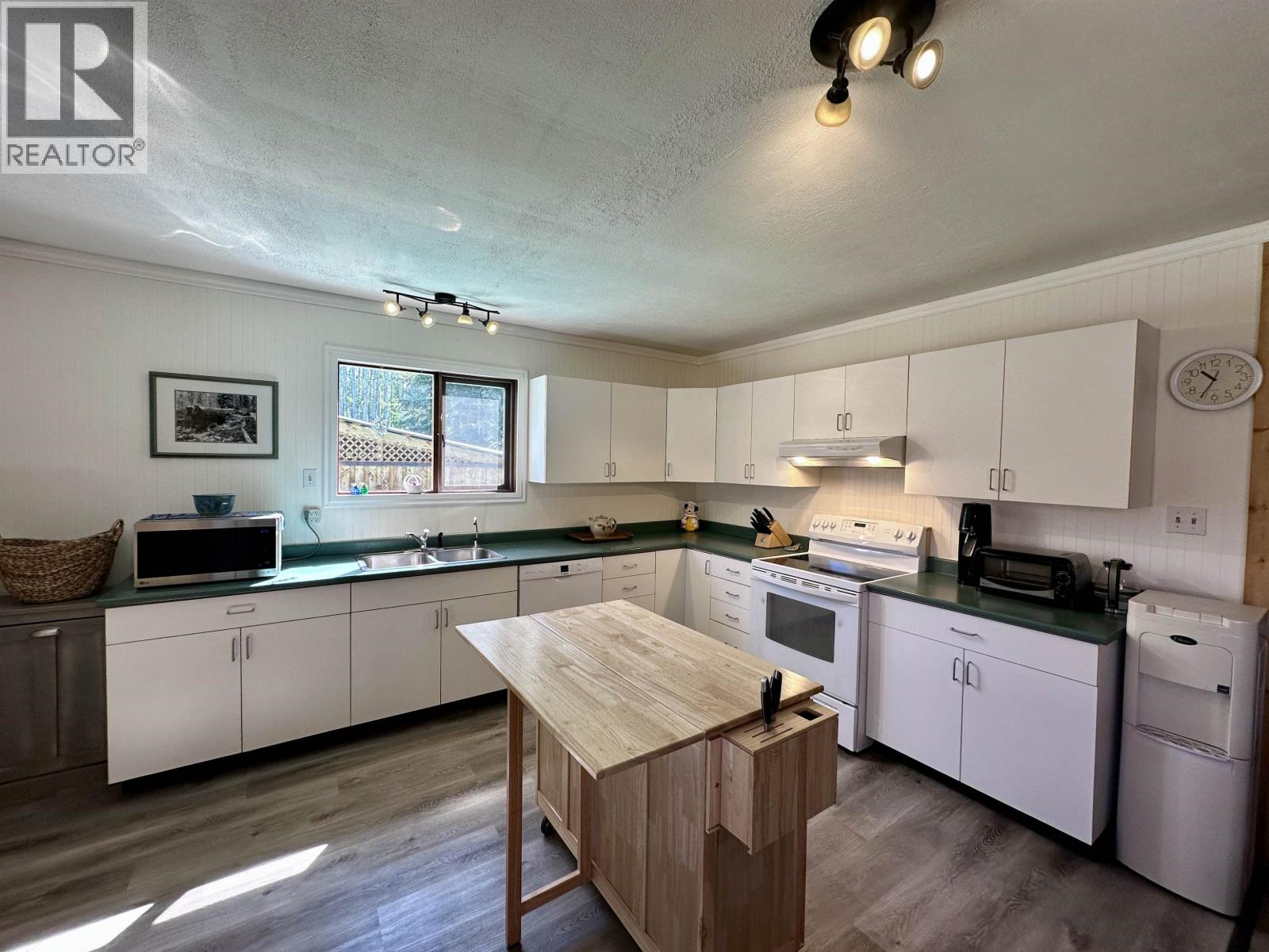 20193 FAREWELL CREEK ROAD, Telkwa