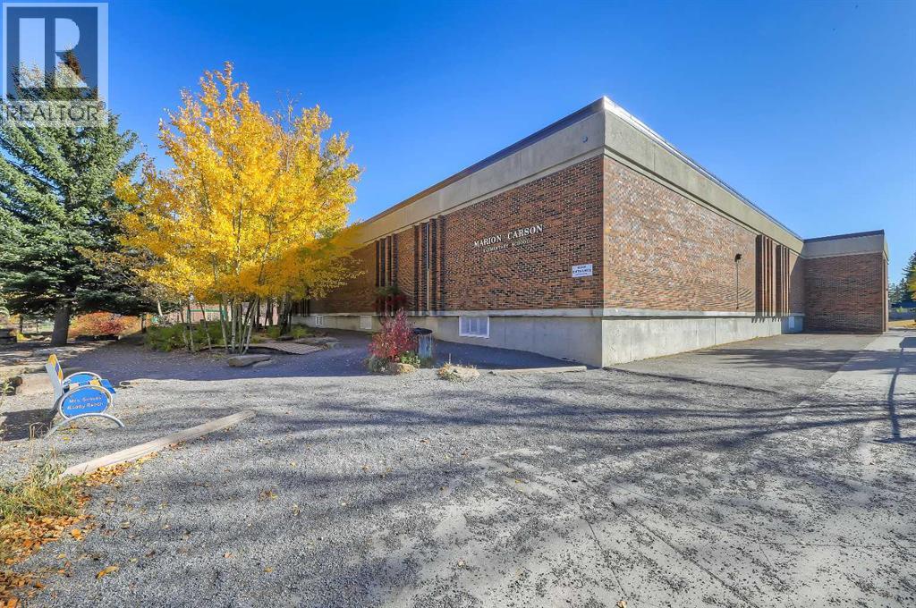 Single Family House Bungalow for Sale in  Valiant Drive NW Varsity Calgary 