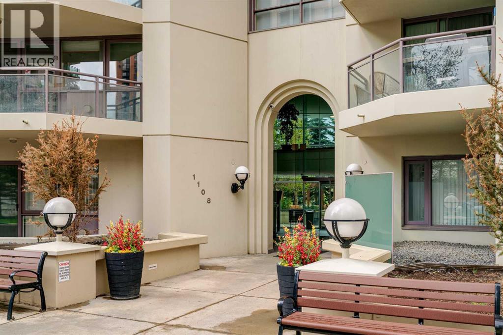 Single Family House for Sale in    Avenue SW Downtown West End Calgary 