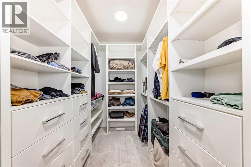 Single Family House for Sale in   Avenue NE Tuxedo Park Calgary 