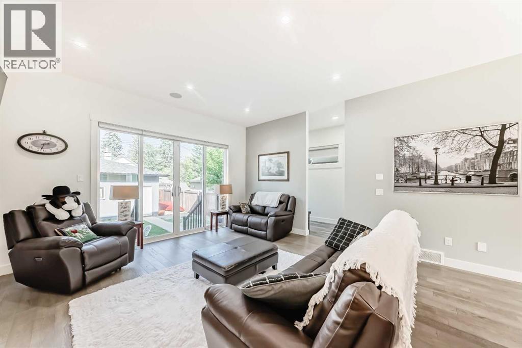 Single Family House for Sale in   Avenue NE Tuxedo Park Calgary 