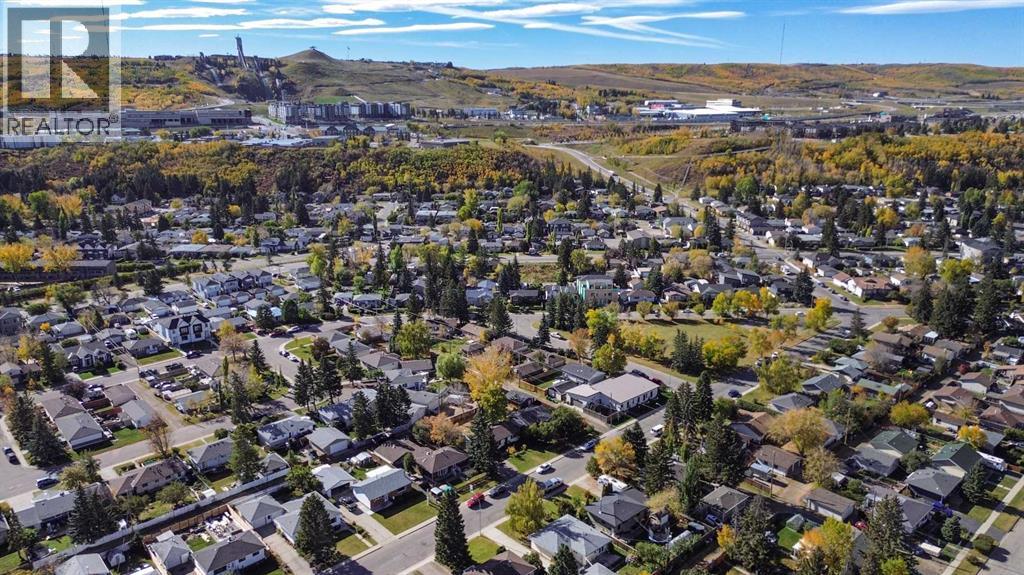 Single Family House Bungalow for Sale in   Avenue NW Bowness Calgary 