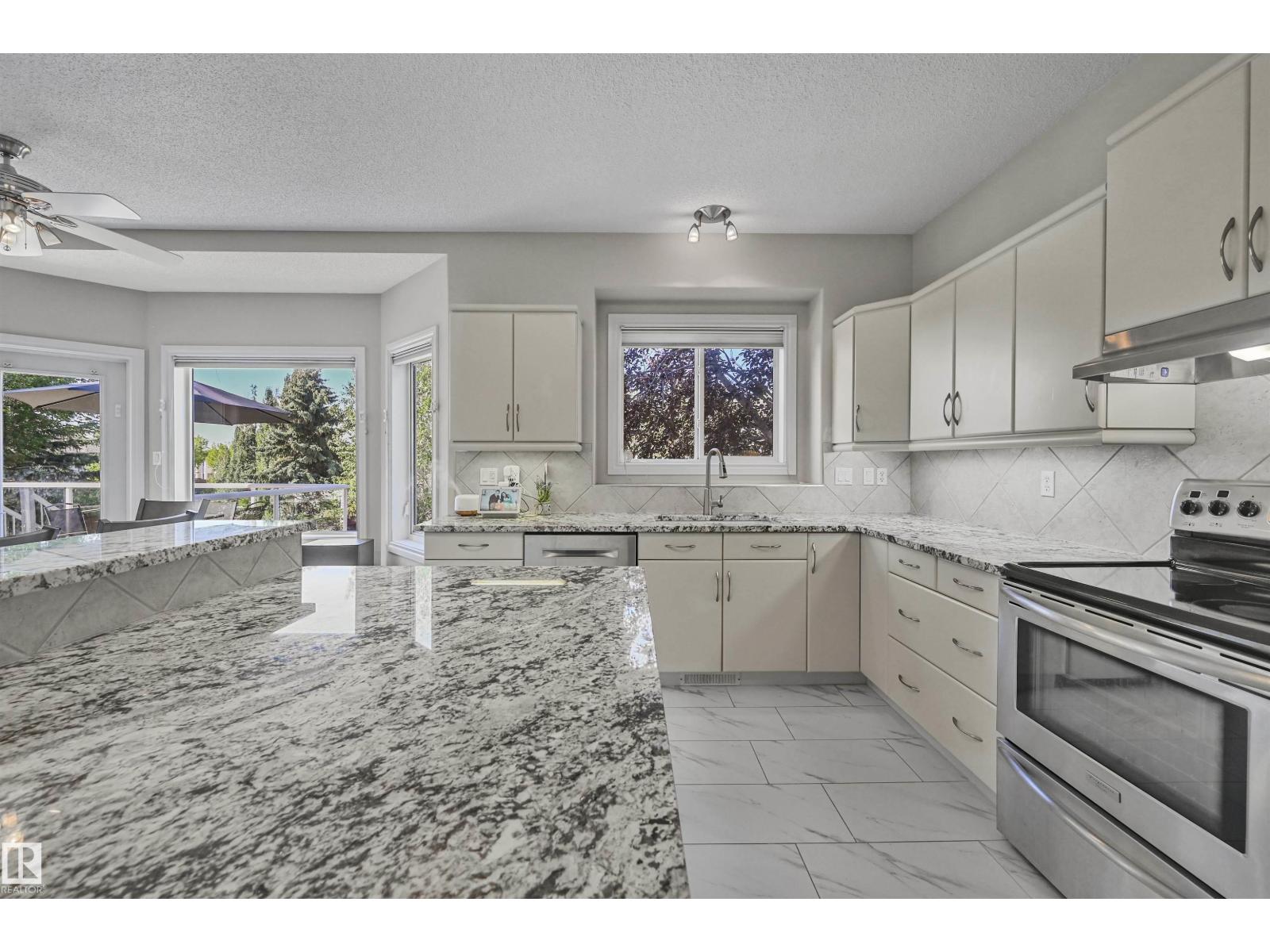 1516 THOROGOOD CL NW, Edmonton