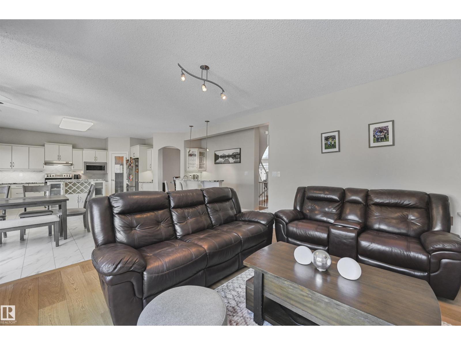 1516 THOROGOOD CL NW, Edmonton