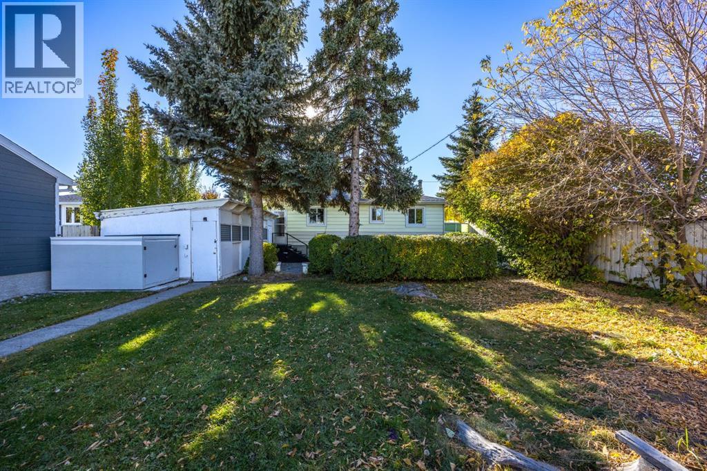 Single Family House Bungalow for Sale in   Avenue NW Bowness Calgary 