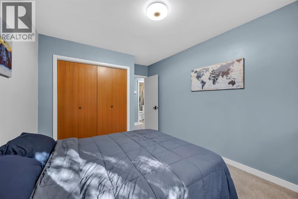Single Family House Bungalow for Sale in   Avenue NW Bowness Calgary 