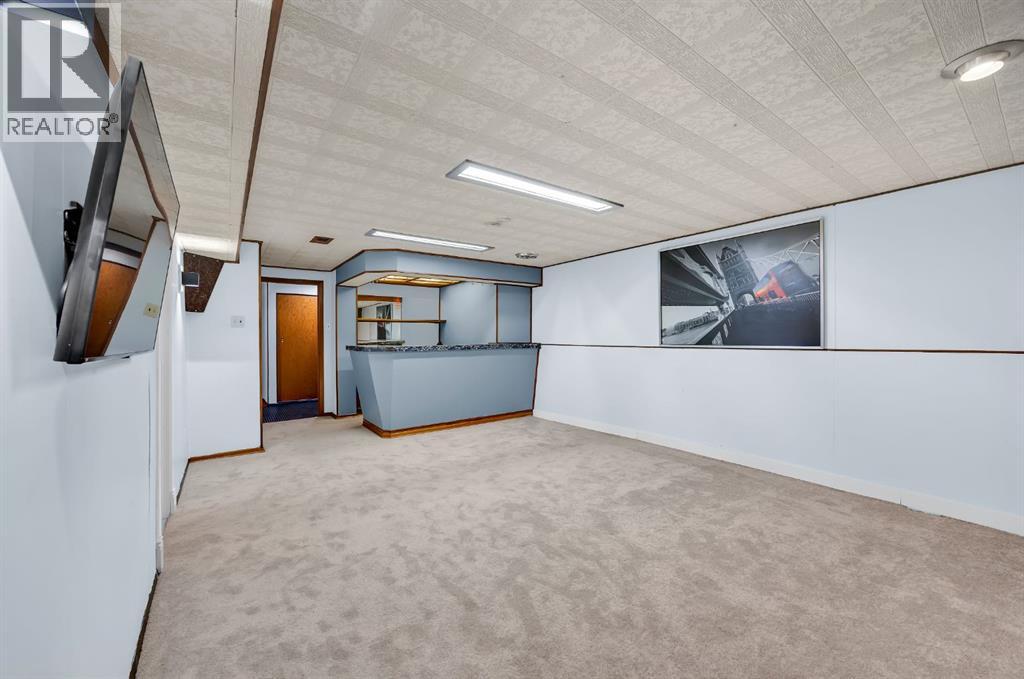 Single Family House Bungalow for Sale in   Avenue NW Bowness Calgary 