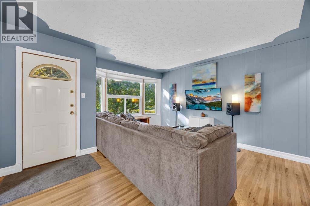 Single Family House Bungalow for Sale in   Avenue NW Bowness Calgary 