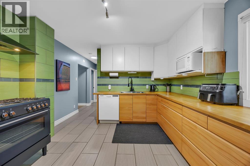 Single Family House Bungalow for Sale in   Avenue NW Bowness Calgary 