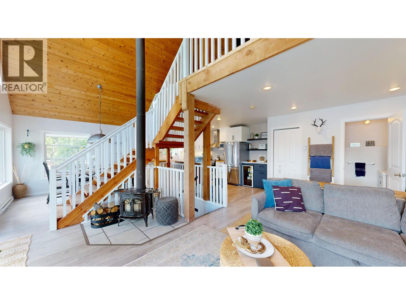 3937 CANIM-HENDRIX LAKE ROAD, Canim Lake