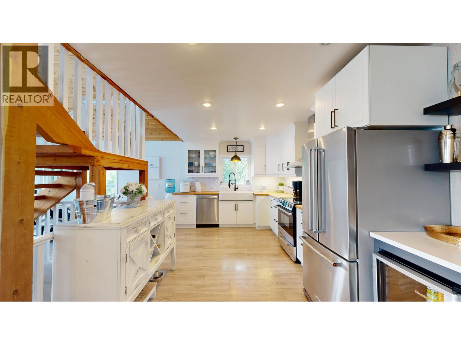 3937 CANIM-HENDRIX LAKE ROAD, Canim Lake