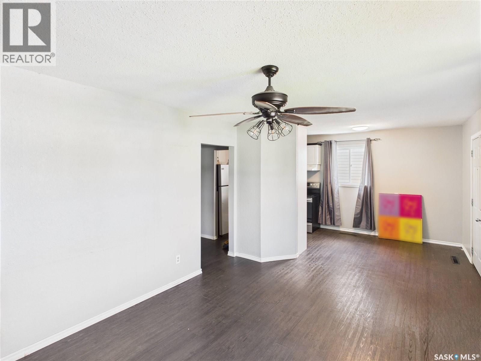 619 7th STREET E - Photo 3 of 36, Prince Albert, Saskatchewan