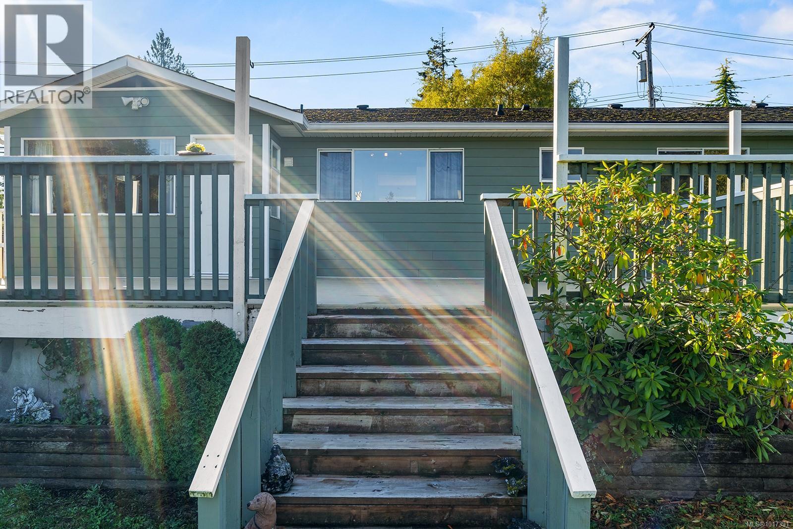  195 Moss Avenue, Parksville