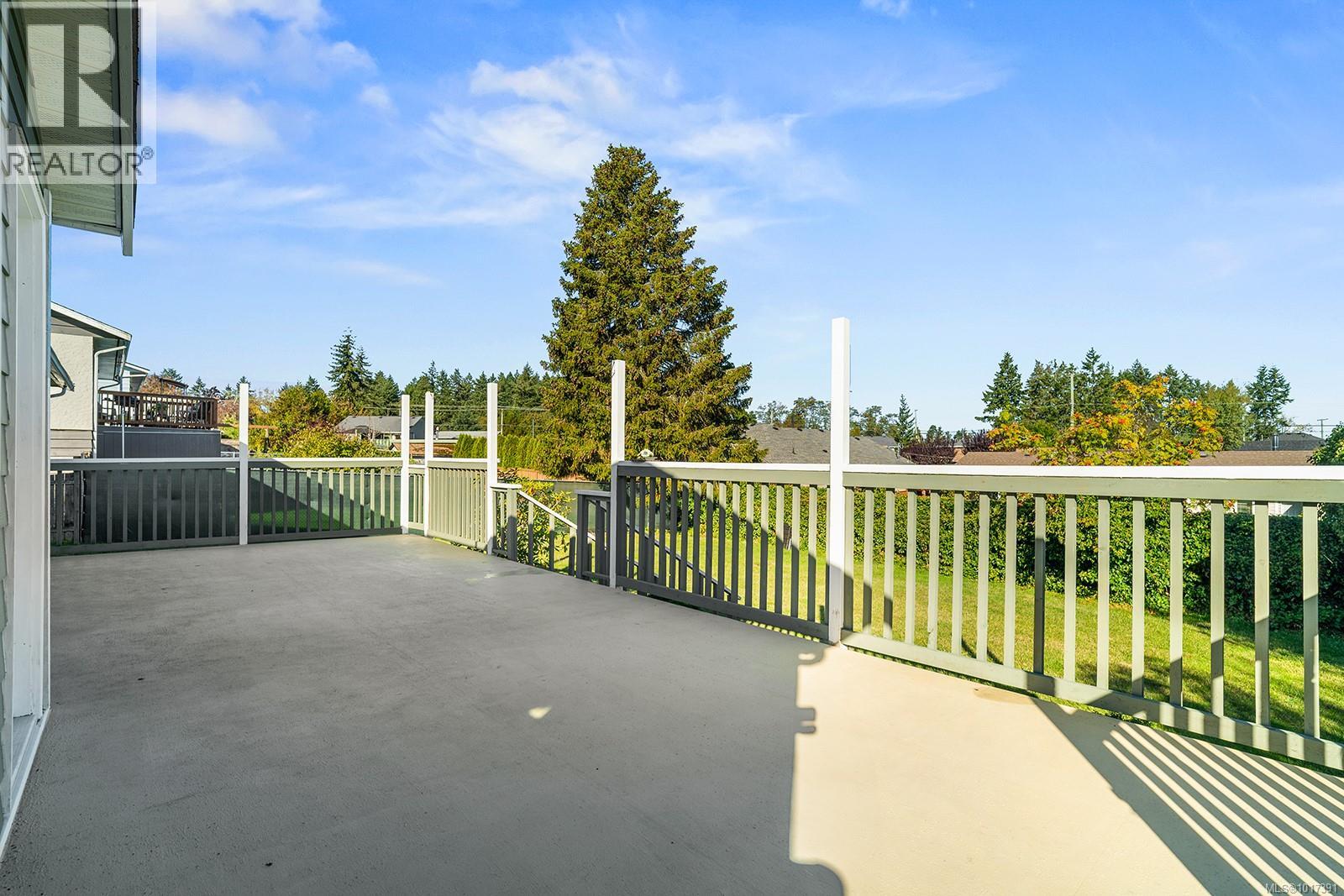  195 Moss Avenue, Parksville