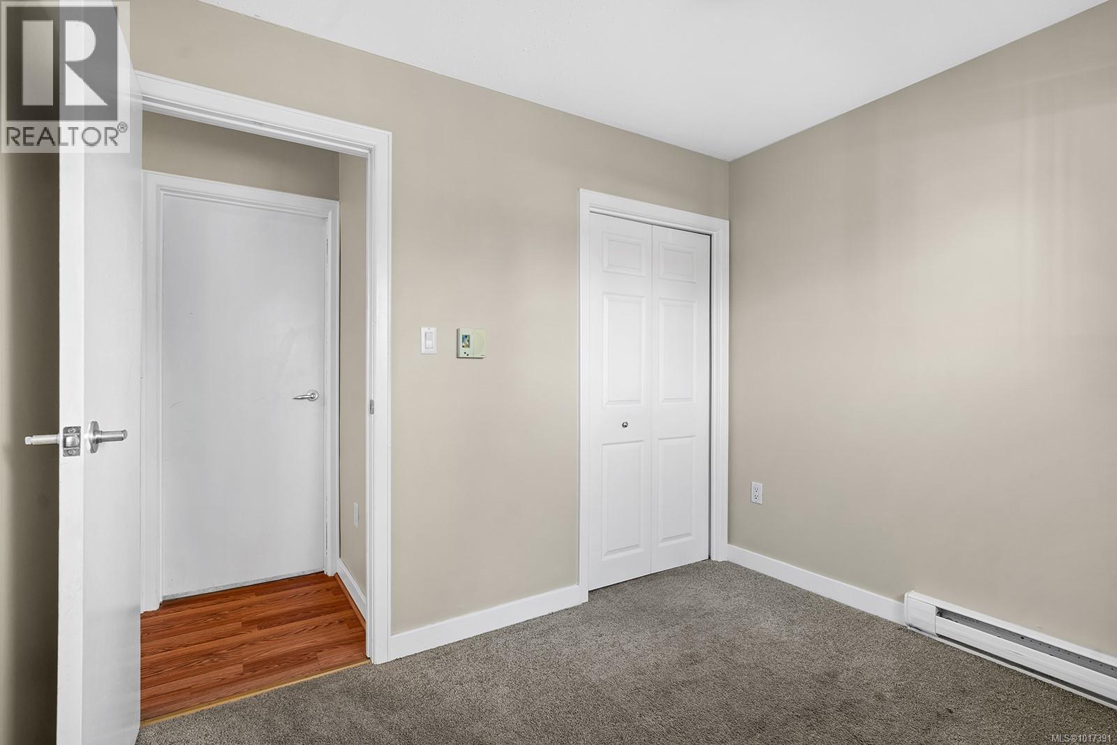  195 Moss Avenue, Parksville