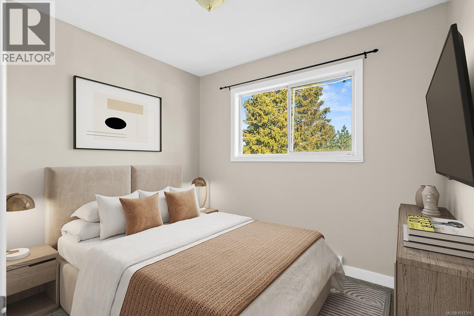  195 Moss Avenue, Parksville