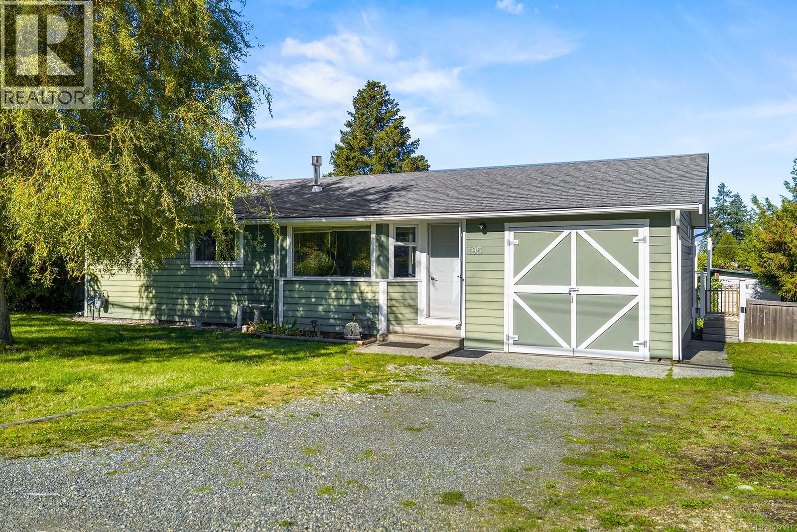  195 Moss Avenue, Parksville