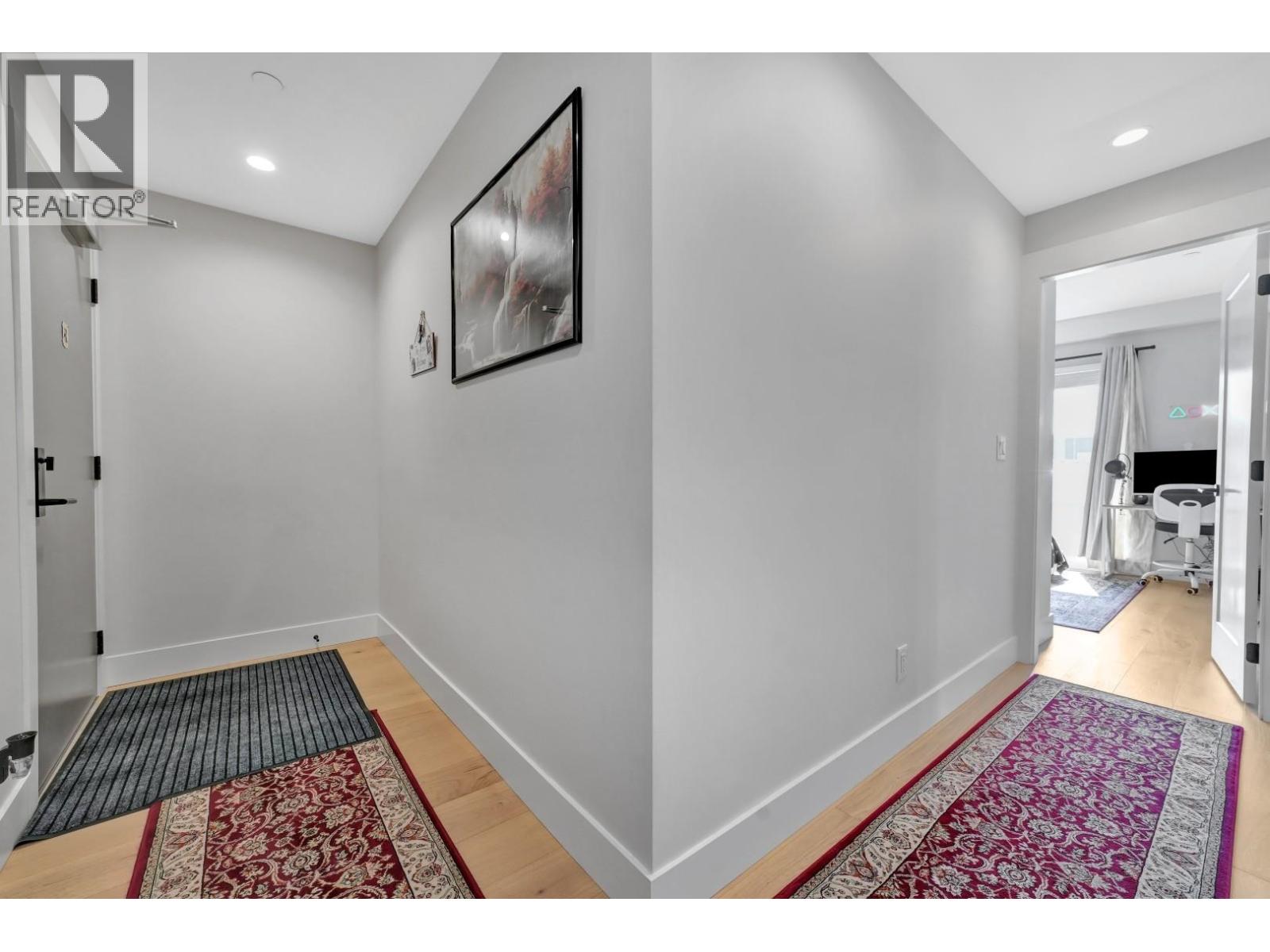 411 22226 BROWN AVENUE, Maple Ridge