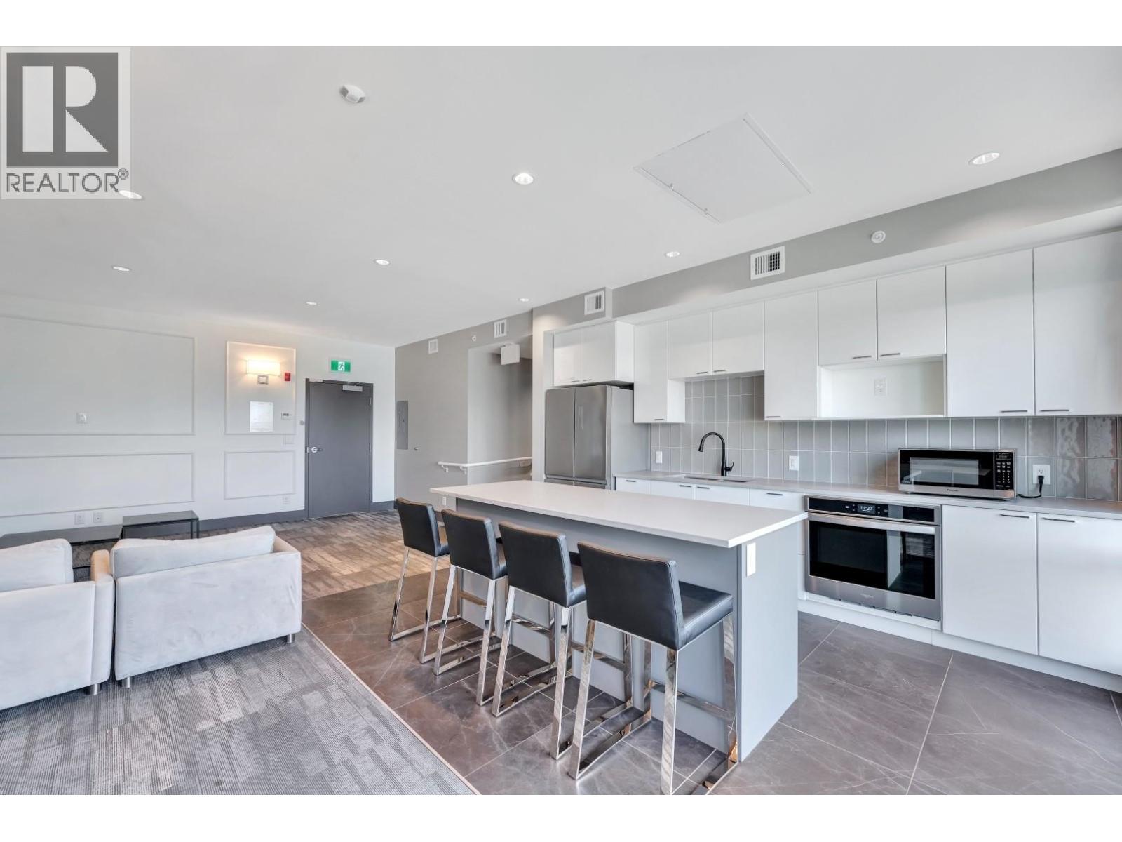 411 22226 BROWN AVENUE, Maple Ridge