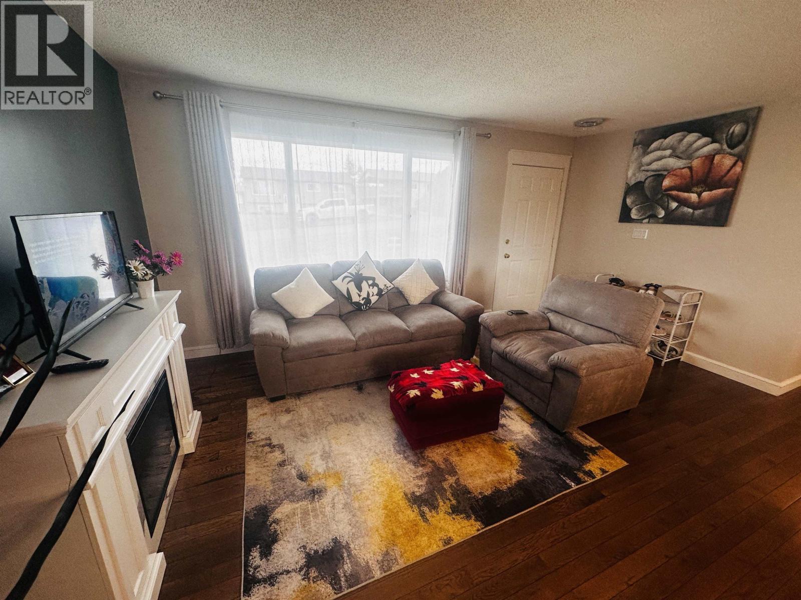 406 4TH AVENUE, Burns Lake