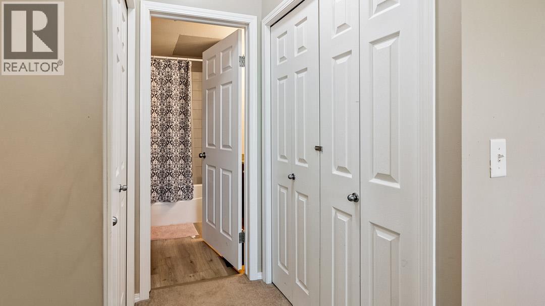 2112 1873 Country Club Drive, Kelowna