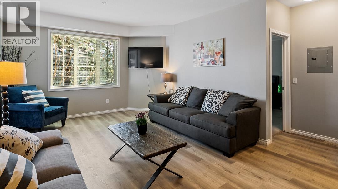 2112 1873 Country Club Drive, Kelowna