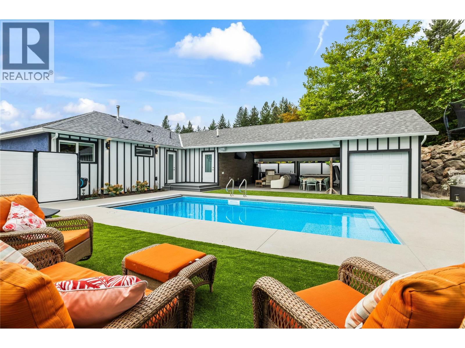  2336 Shannon Woods Drive, West Kelowna