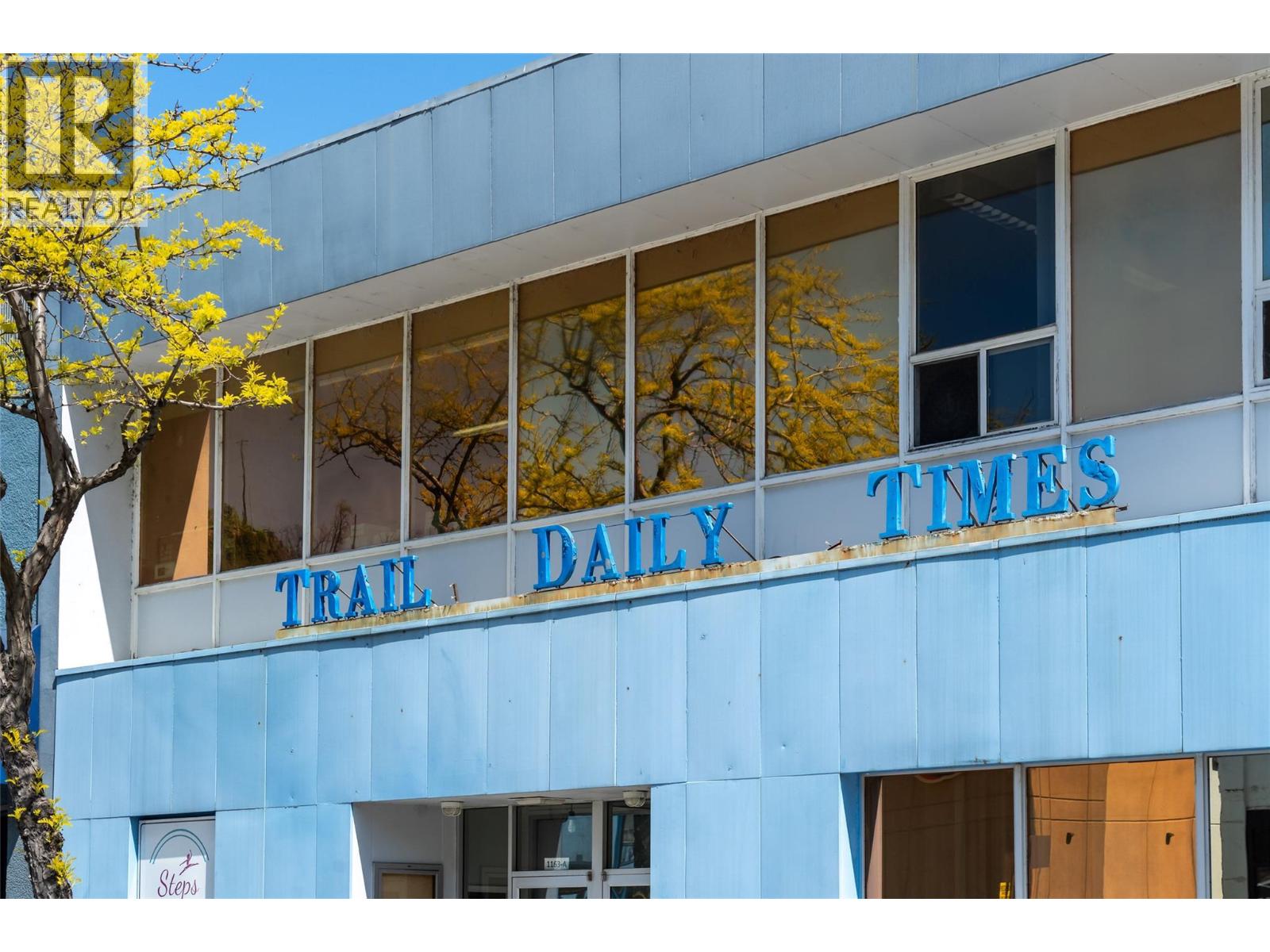 1163 Cedar Avenue, Trail