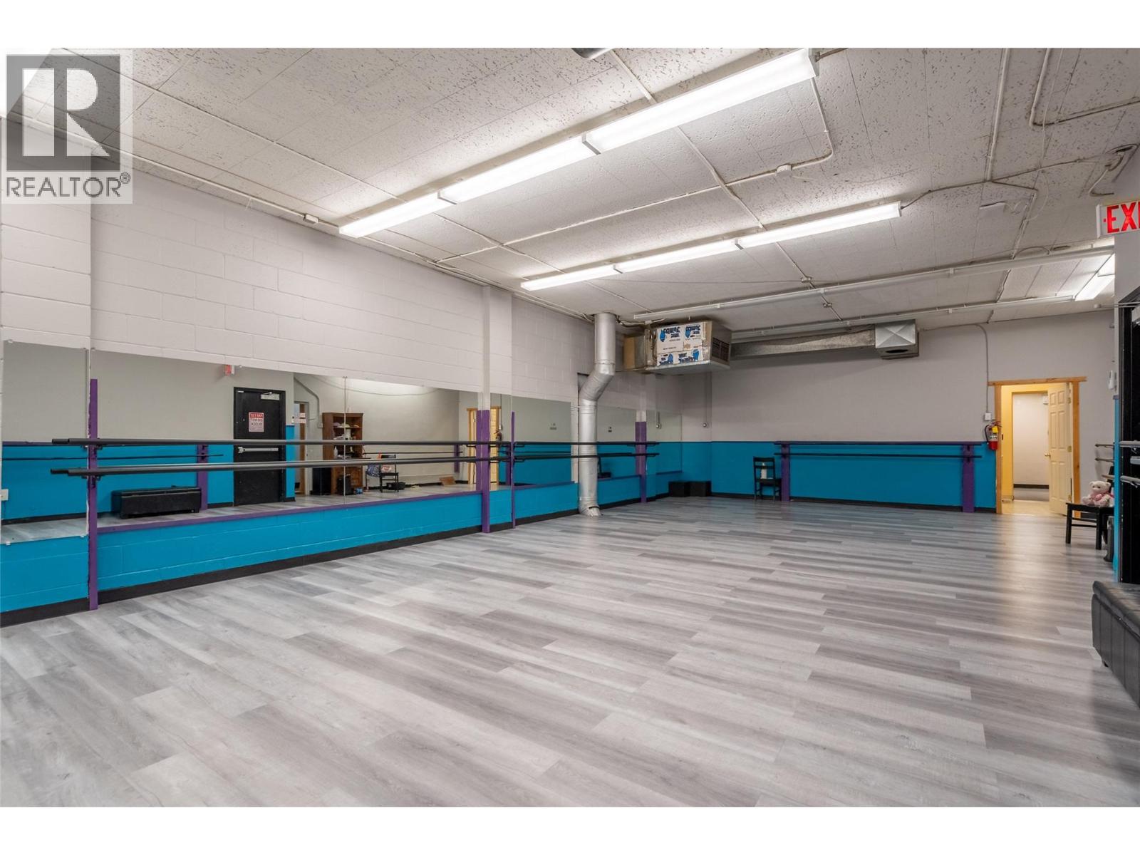 1163 Cedar Avenue, Trail