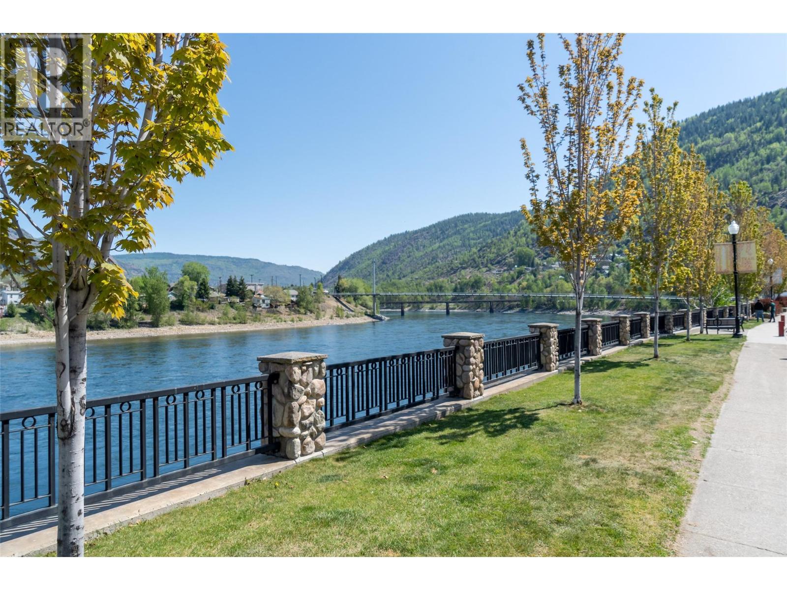 1163 Cedar Avenue, Trail