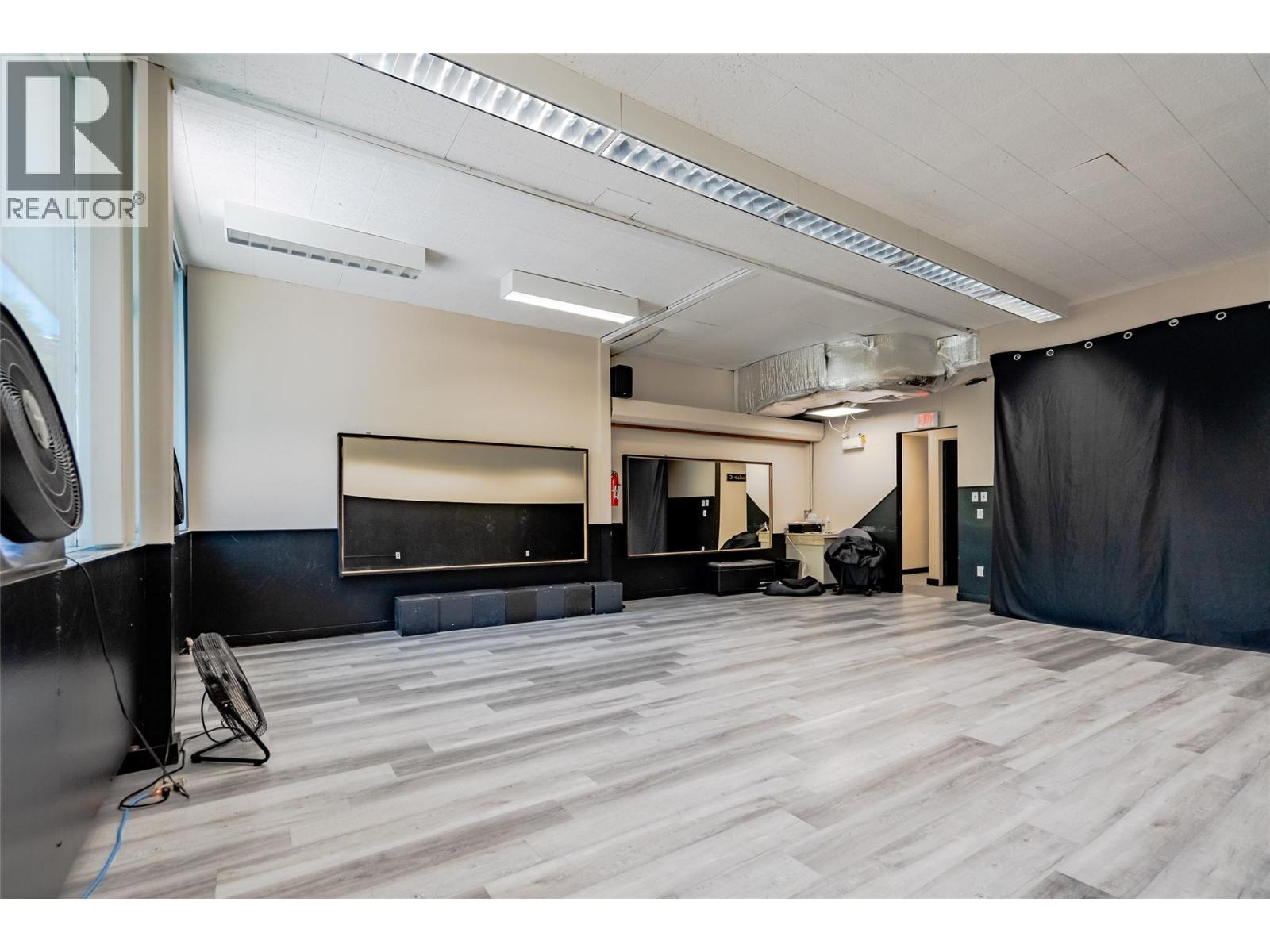 1163 Cedar Avenue, Trail