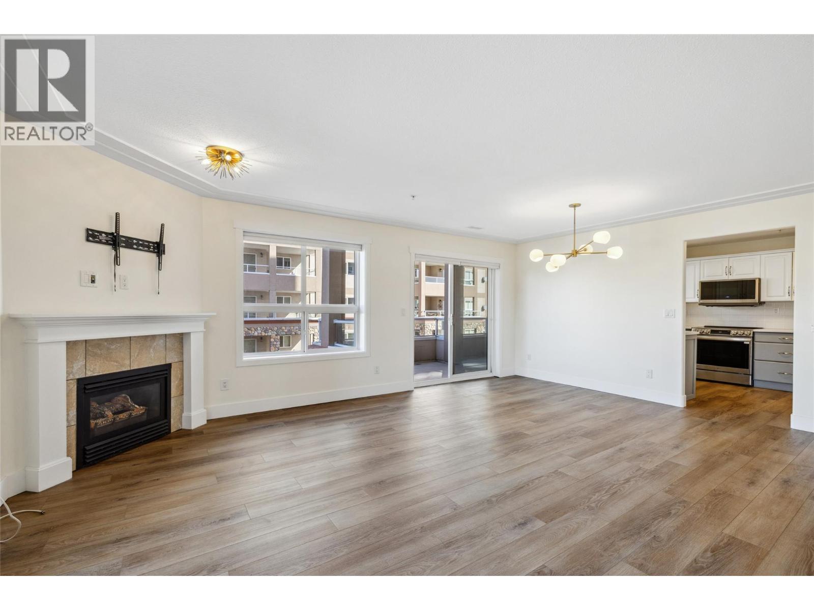 307 1967 Underhill Street, Kelowna