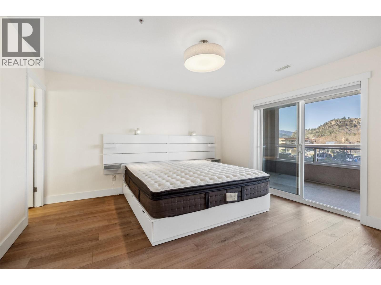 307 1967 Underhill Street, Kelowna