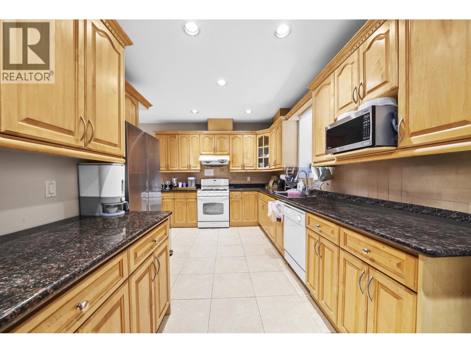 4857 VICTORY STREET, Burnaby