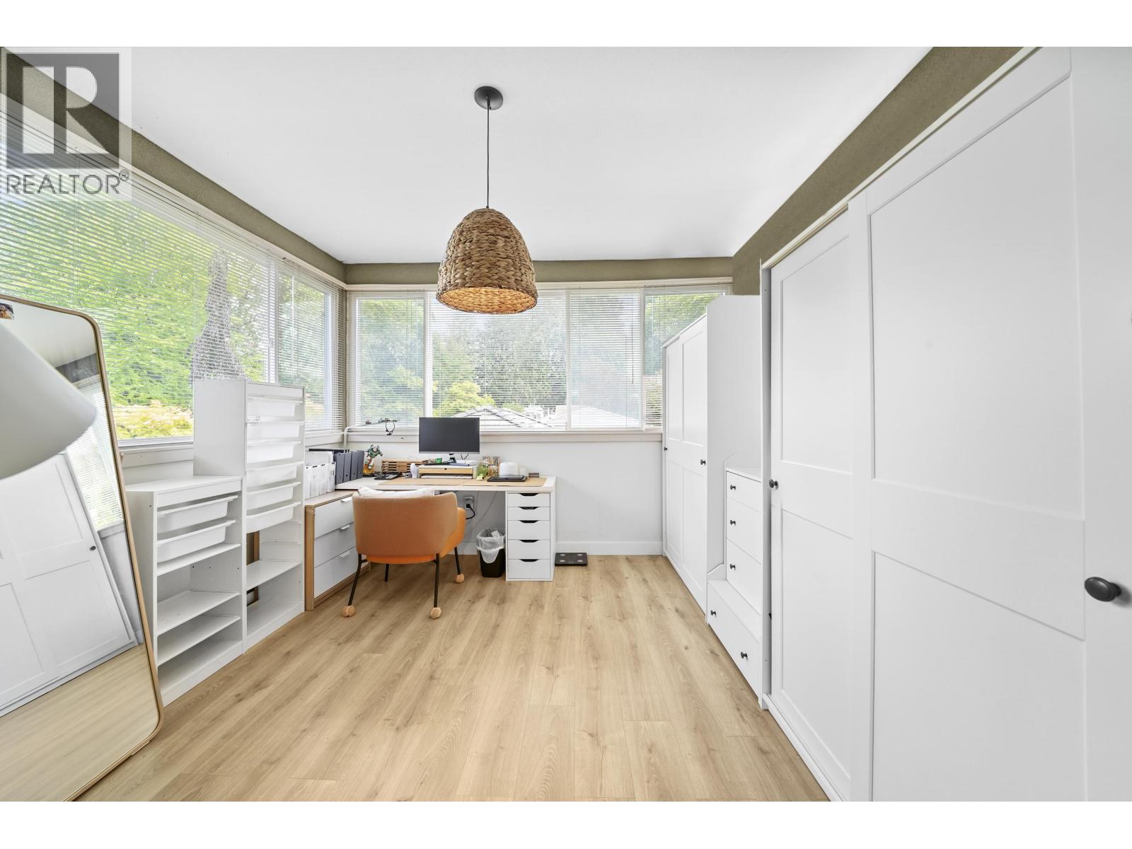 4857 VICTORY STREET, Burnaby